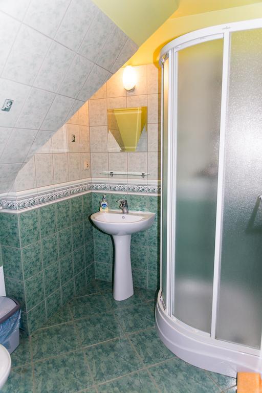 Domek Pod Klonem Agroturystyka Białowieża Habitación foto
