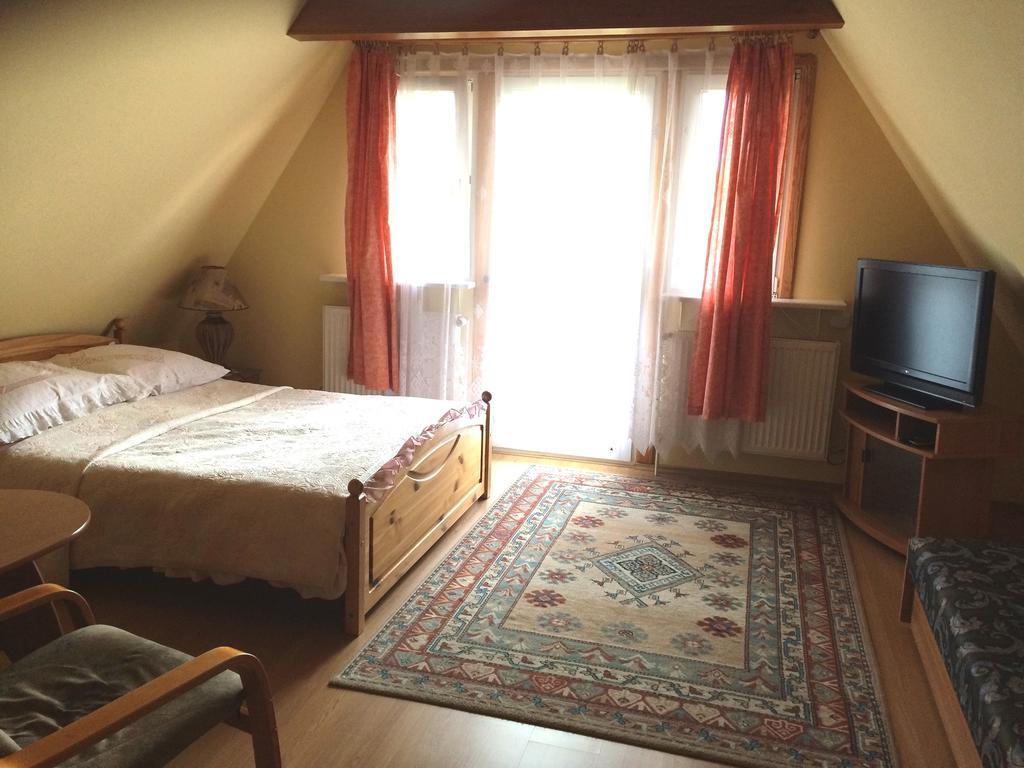 Domek Pod Klonem Agroturystyka Białowieża Habitación foto